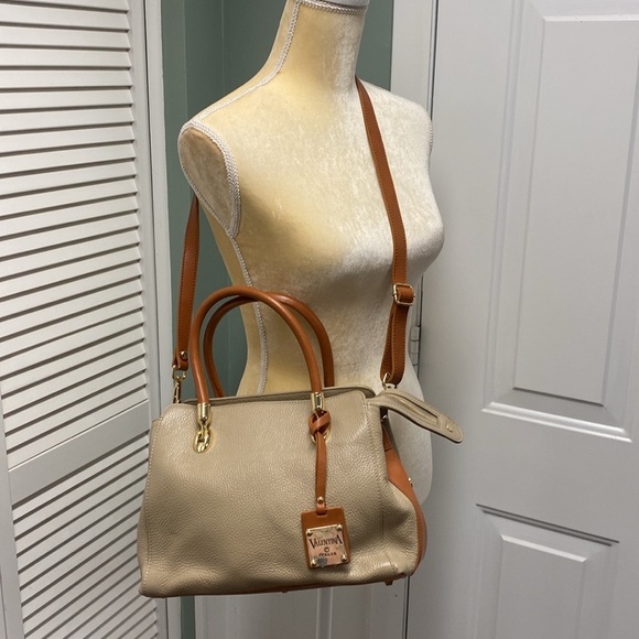 Valentina Tradizone Italiana Beige Pebbled Leather Crossbody Shoulder Bag - Picture 3 of 6